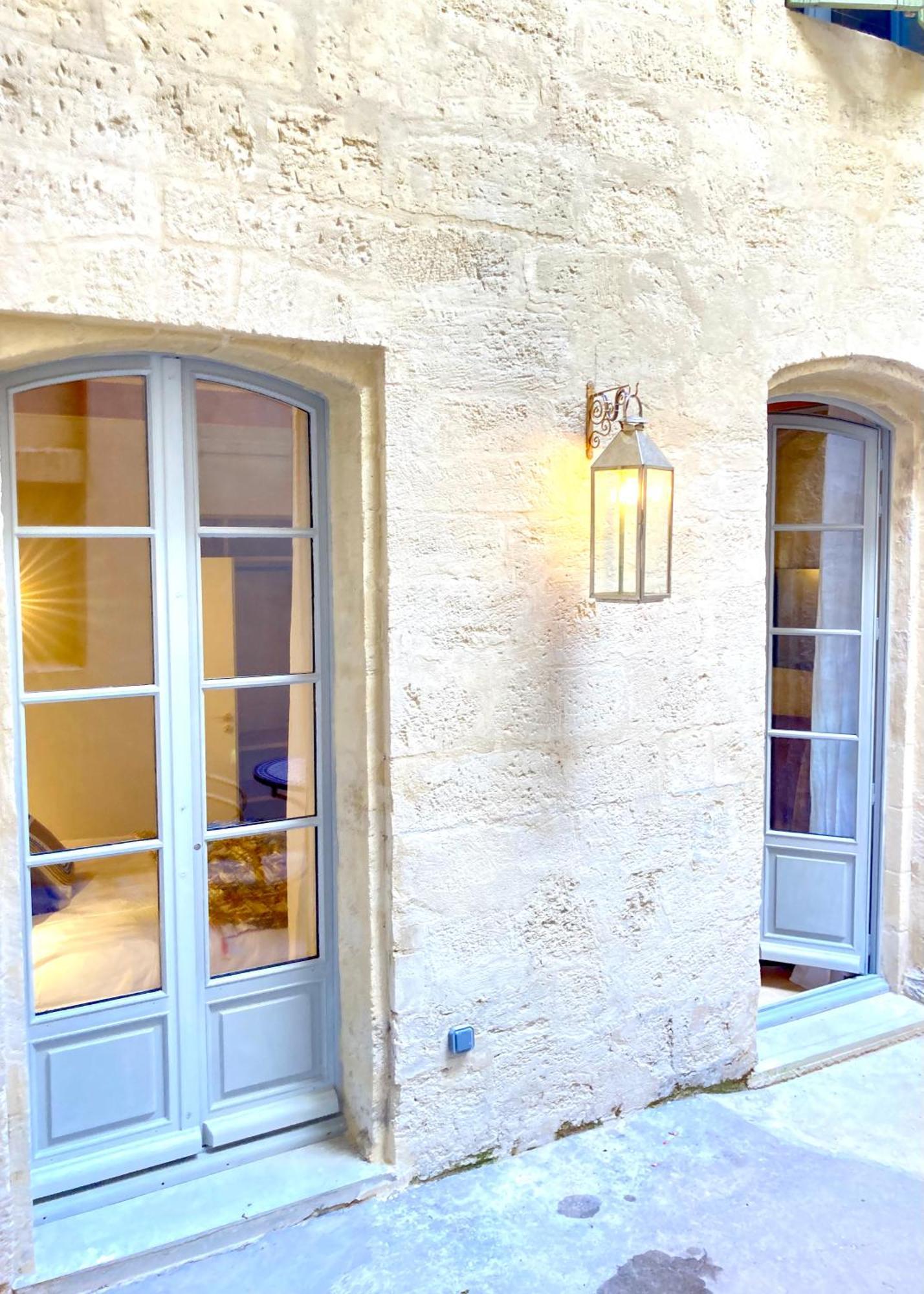 Le Petit Avignon - Chambres & Appartement A Deux Pas Du Pont D'Avignon Et Du Palais Des Papes Eksteriør bilde