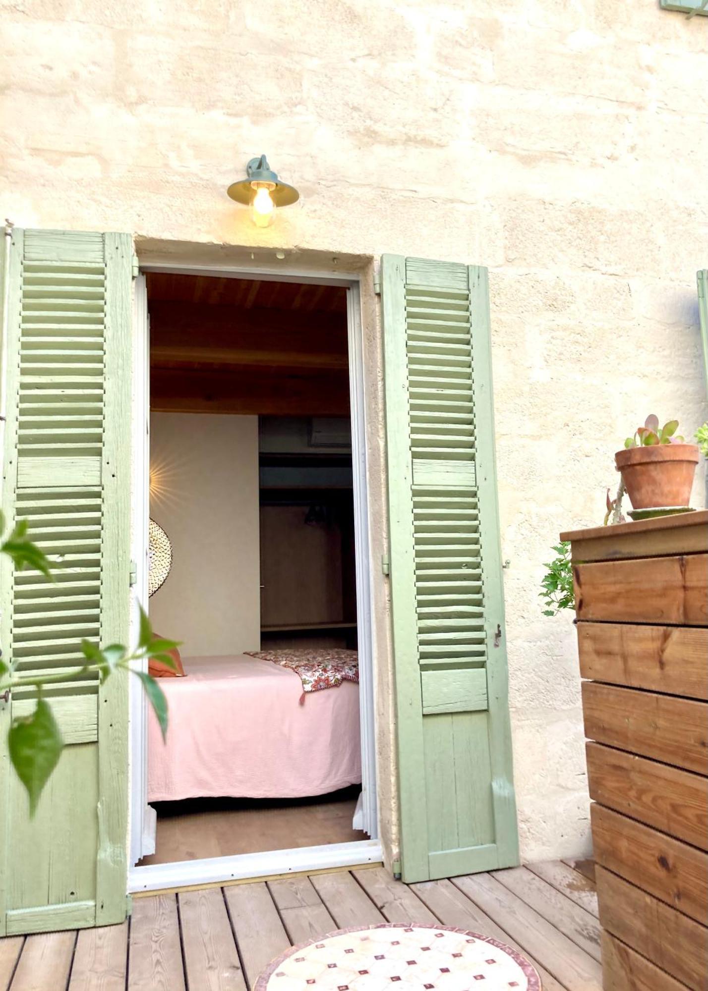 Le Petit Avignon - Chambres & Appartement A Deux Pas Du Pont D'Avignon Et Du Palais Des Papes Rom bilde