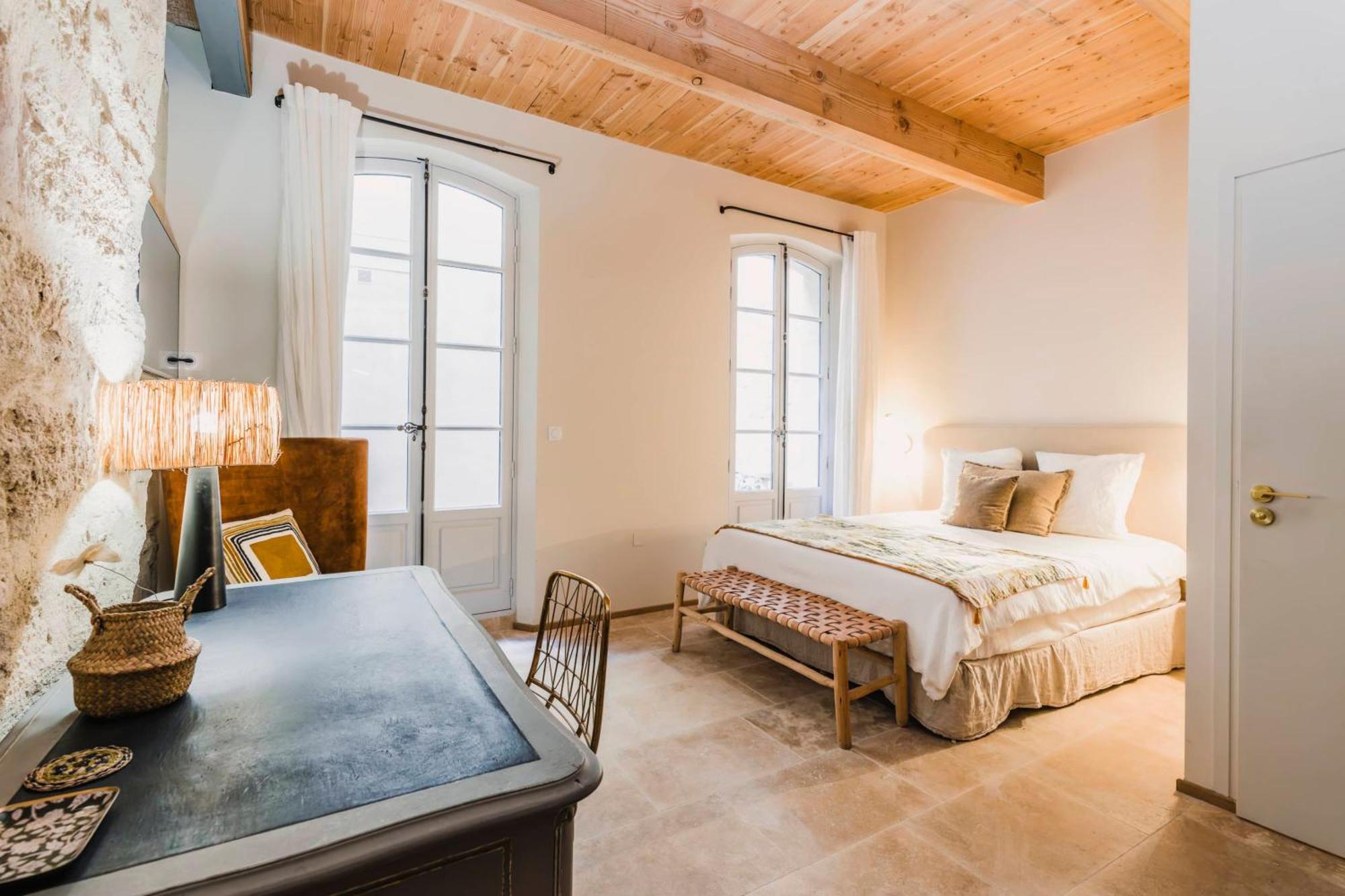 Le Petit Avignon - Chambres & Appartement A Deux Pas Du Pont D'Avignon Et Du Palais Des Papes Eksteriør bilde