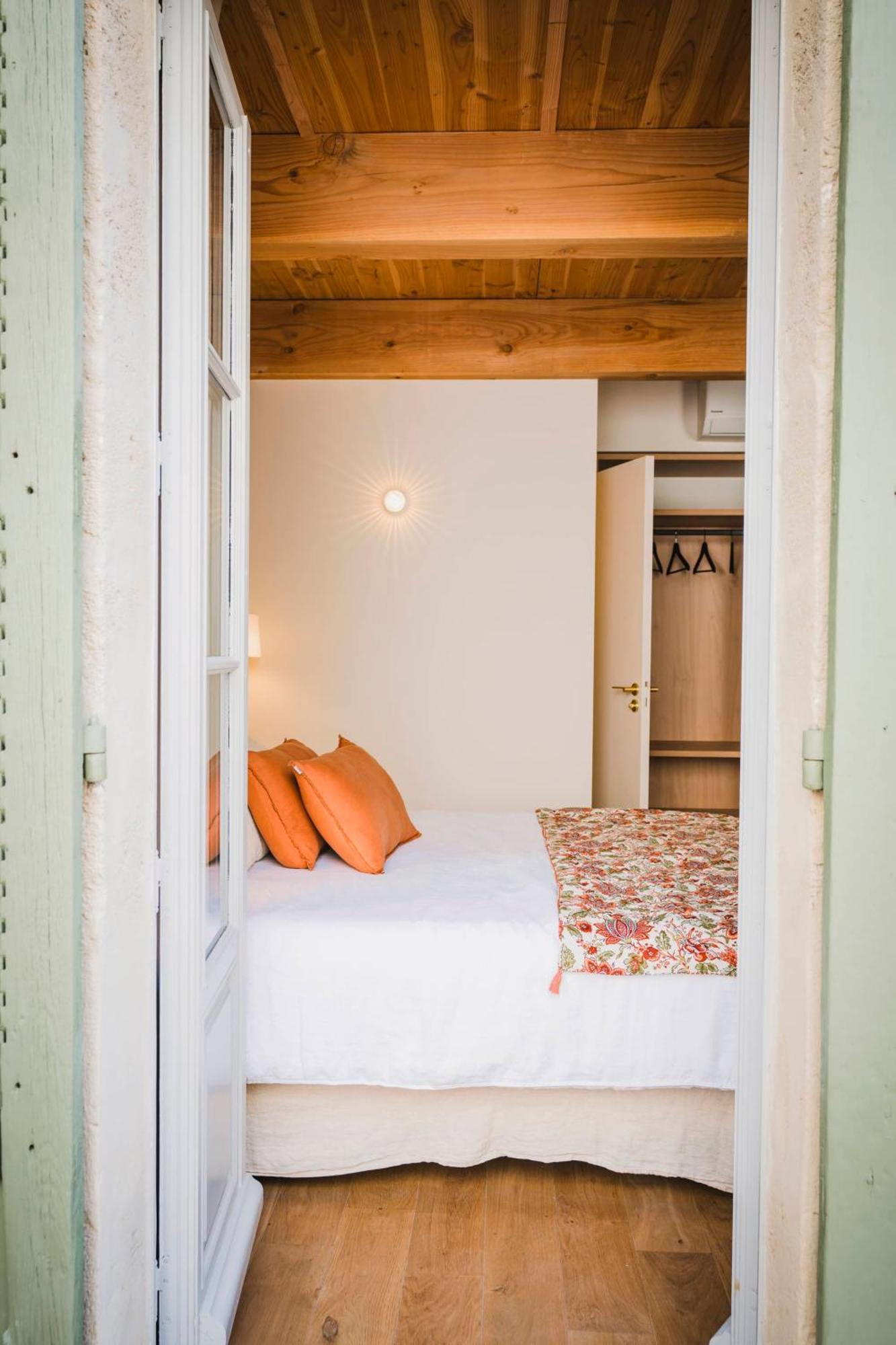 Le Petit Avignon - Chambres & Appartement A Deux Pas Du Pont D'Avignon Et Du Palais Des Papes Eksteriør bilde