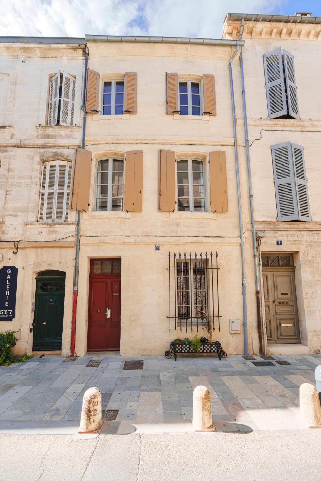 Le Petit Avignon - Chambres & Appartement A Deux Pas Du Pont D'Avignon Et Du Palais Des Papes Eksteriør bilde