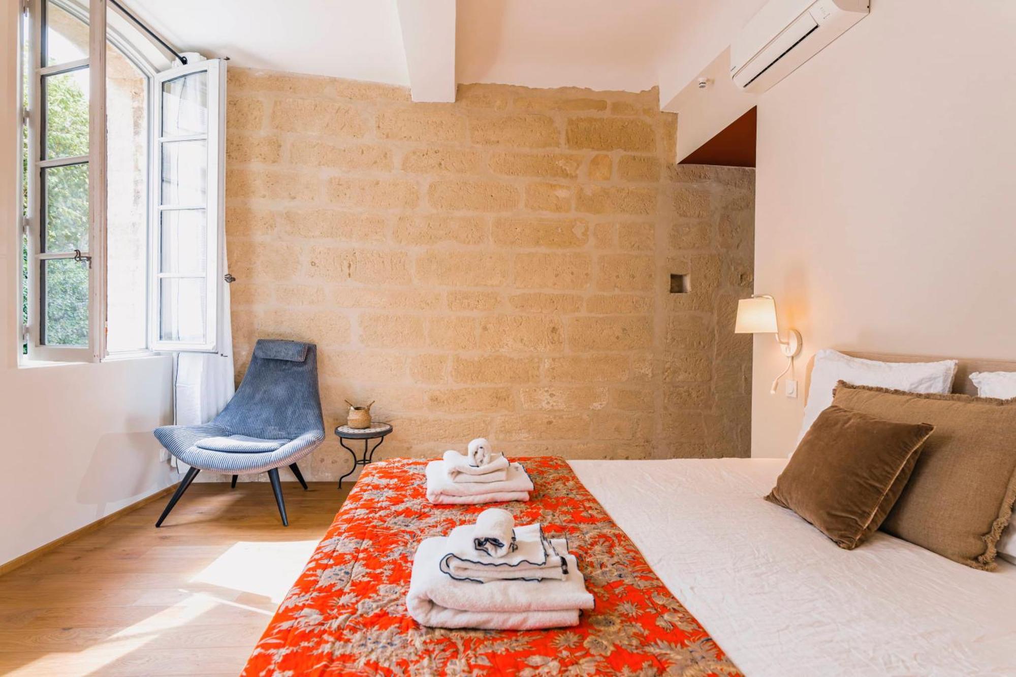 Le Petit Avignon - Chambres & Appartement A Deux Pas Du Pont D'Avignon Et Du Palais Des Papes Eksteriør bilde